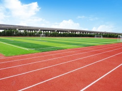 珠海市金湾区景山实验学校 塑胶跑道、球场、草坪